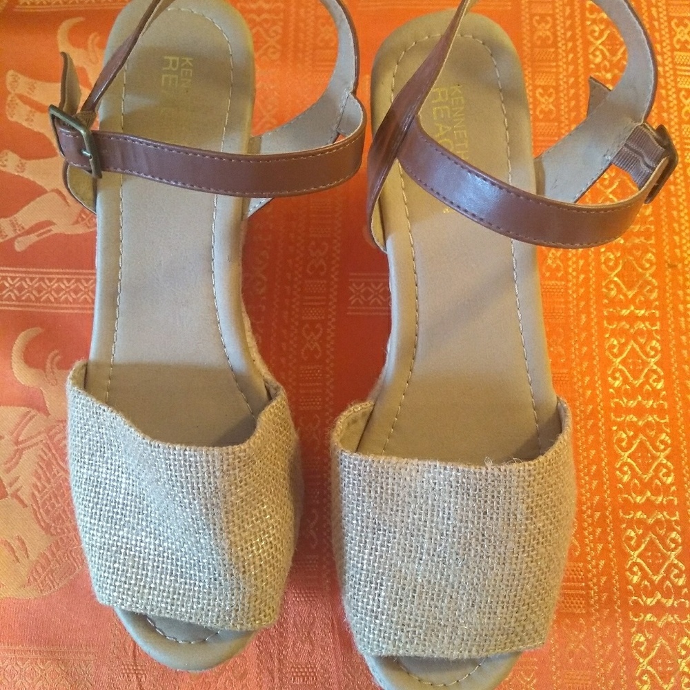 Kenneth Cole Reaction Sole Day Wedge Sandals